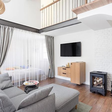 3 Bedroom Apartment 24H Self Check In, Free Parking, Ac, Fireplace VNO Kültér fotó